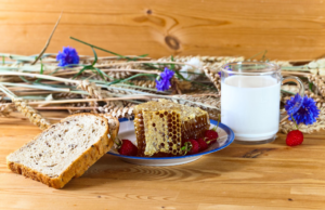 Aplicaciones del panal de miel en cocina moderna: sabor, textura y creatividad en el plato
